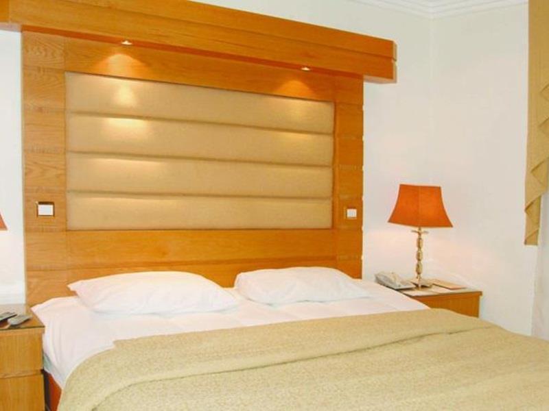 Mirage Suites Kuwait City Bagian luar foto
