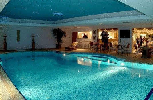 Mirage Suites Kuwait City Bagian luar foto