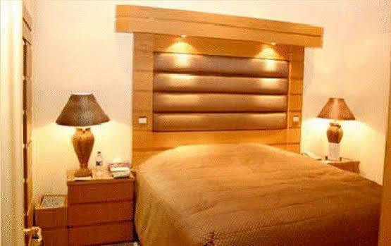 Mirage Suites Kuwait City Bagian luar foto