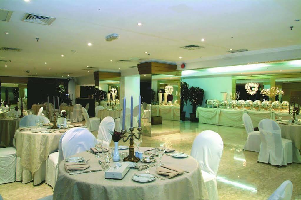 Mirage Suites Kuwait City Bagian luar foto
